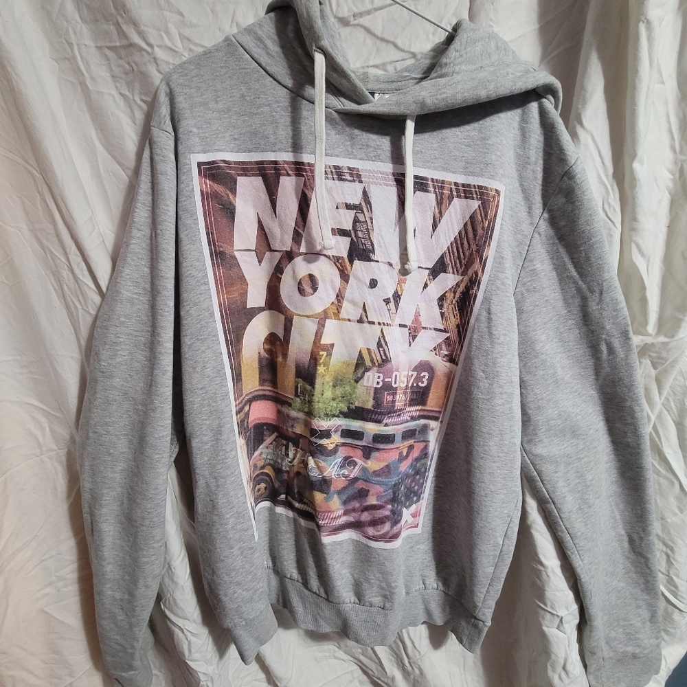 H&M Divided Gray Graphic Hoodie, size XL
